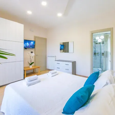 فندق مبيت وإفطار Perla Stabia 4*