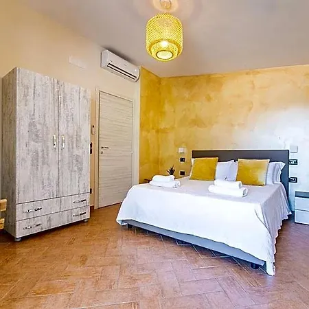 Frühstückspension Perla Stabia 4*